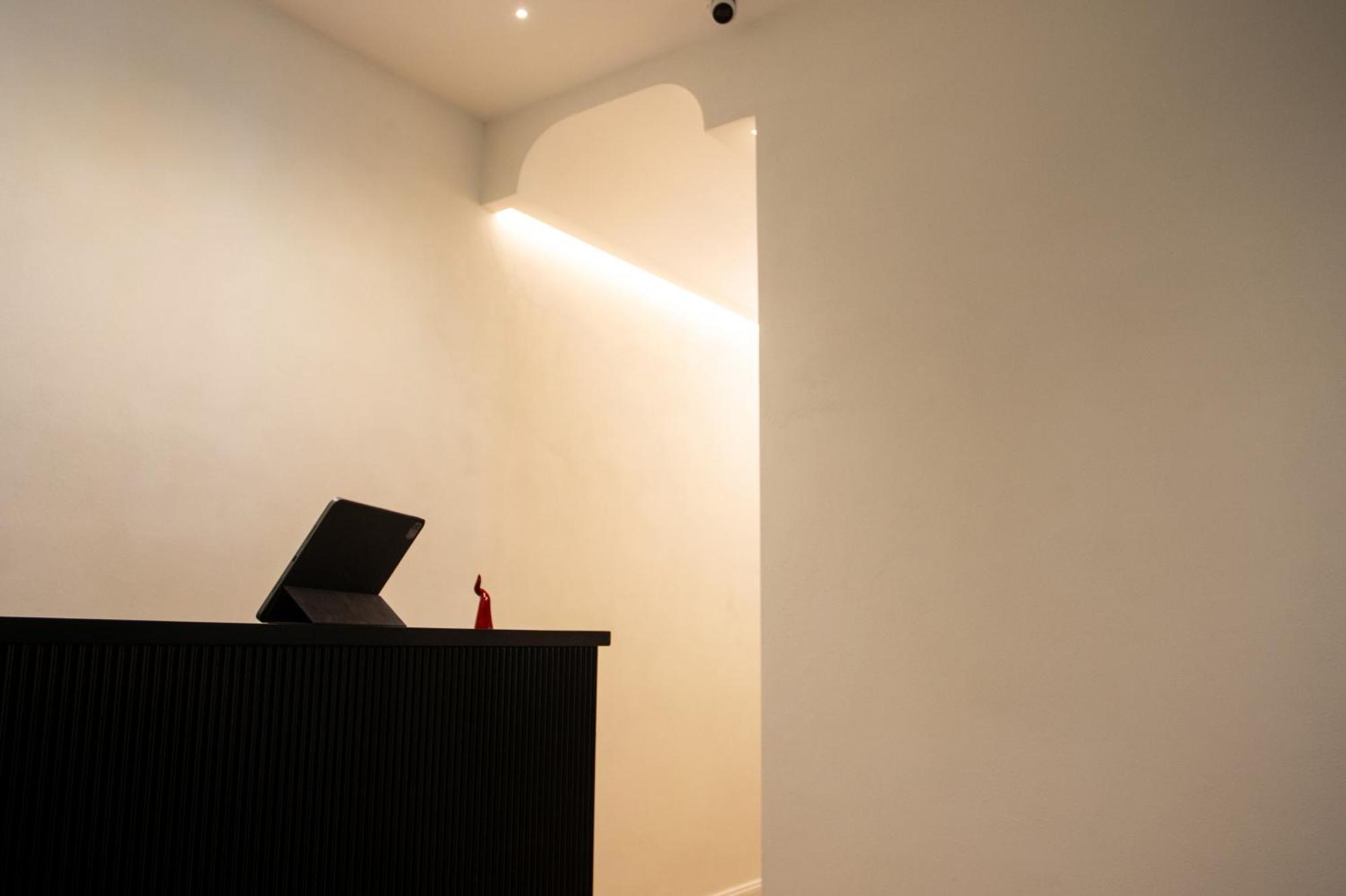 Boemi Smart Suites Napels Buitenkant foto